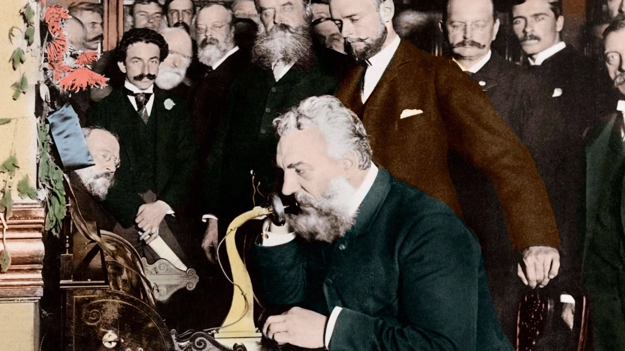 Ai là người phát minh ra điện thoại