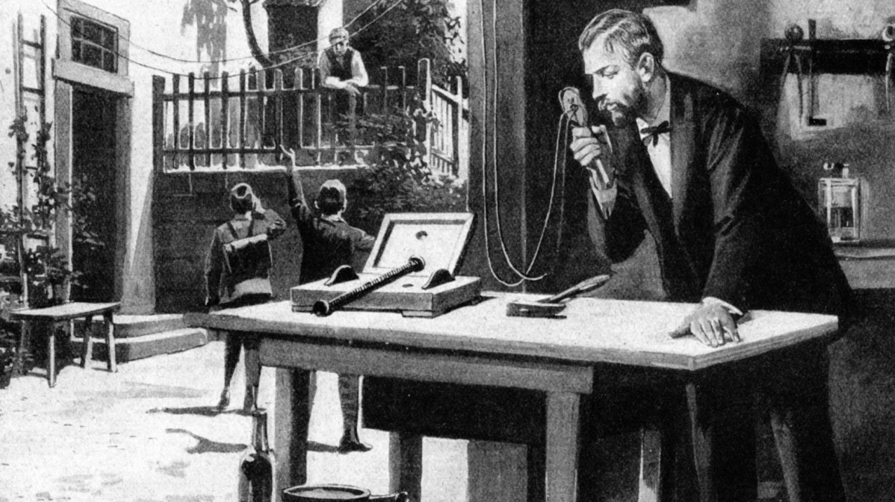 Ai là người phát minh ra điện thoại