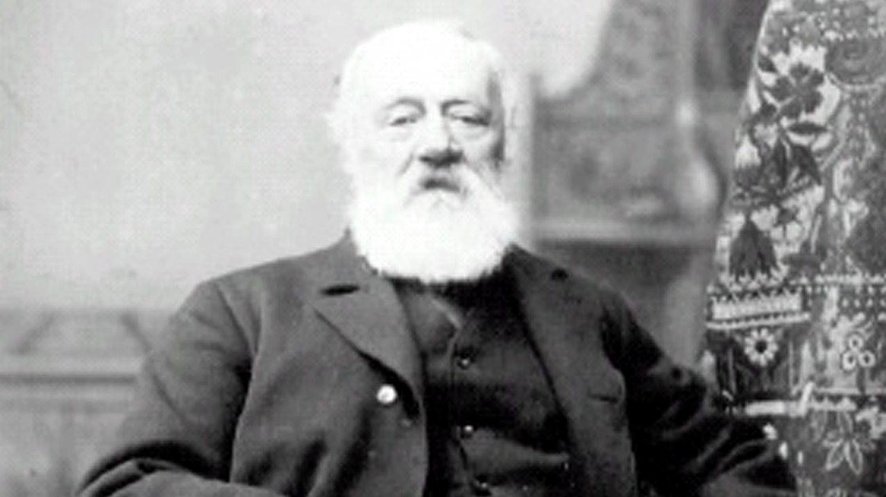 Ai là người phát minh ra điện thoại