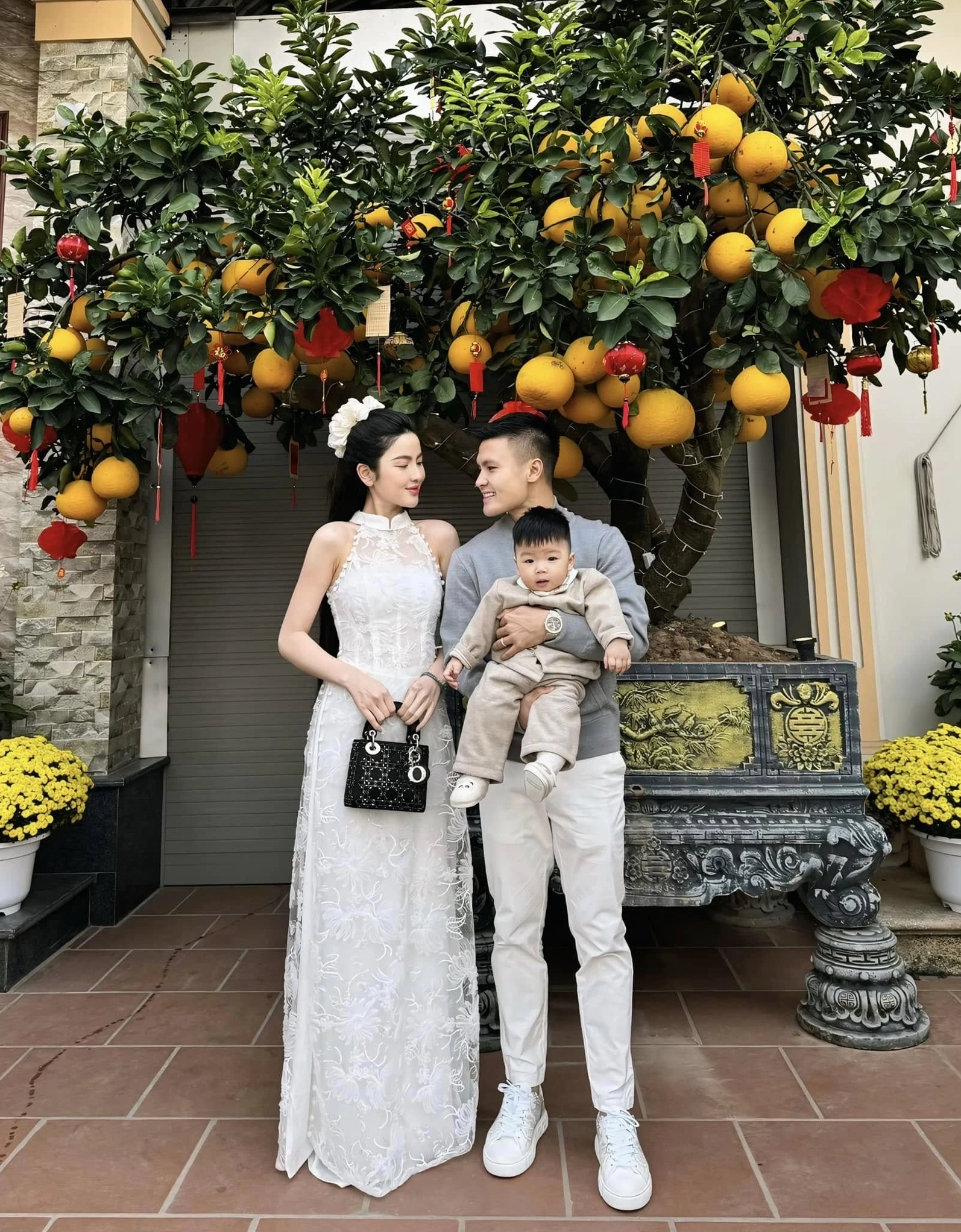 Cầu thủ Quang Hải, ông xã của Chu Thanh Huyền.