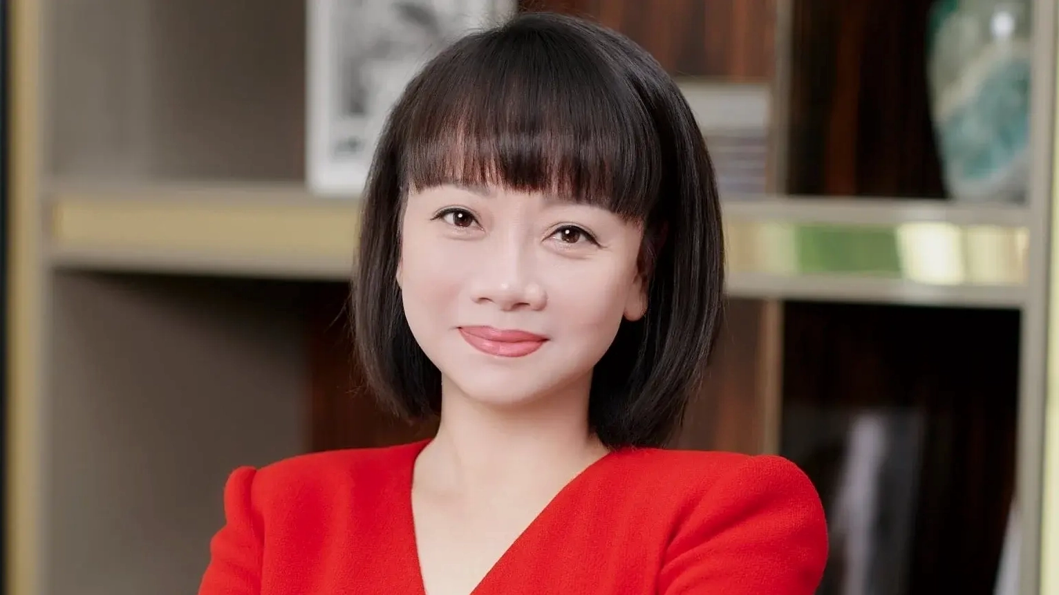 Chân dung bà Phạm Thúy Hằng, nữ tỷ phú USD mới của Việt Nam