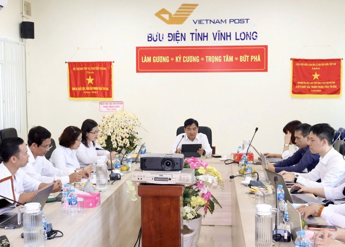 Đoàn công tác Bưu điện Việt Nam