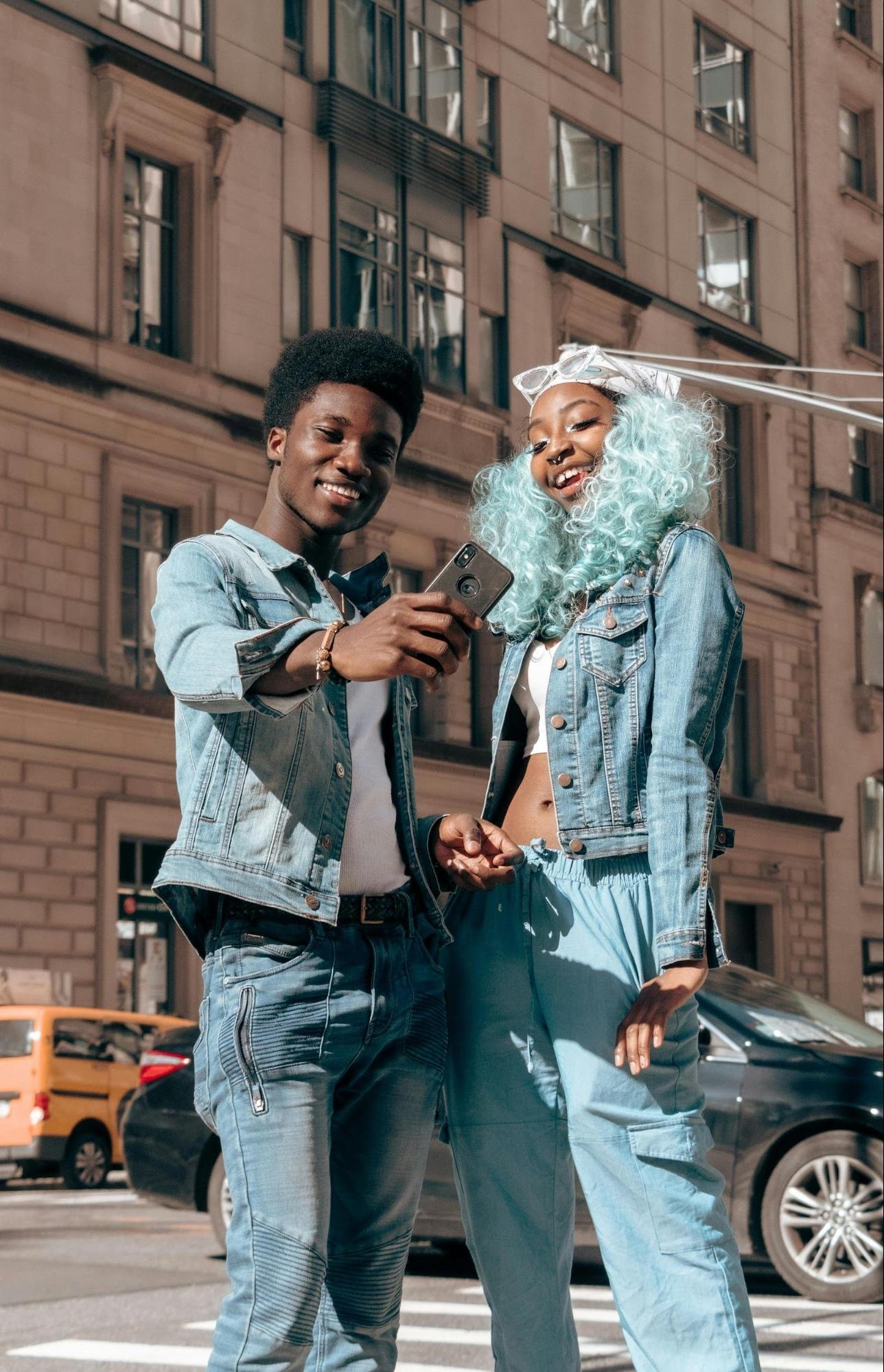 mix đồ với quần jean ống rộng