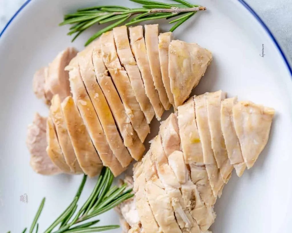 ức gà luộc bao nhiêu calo