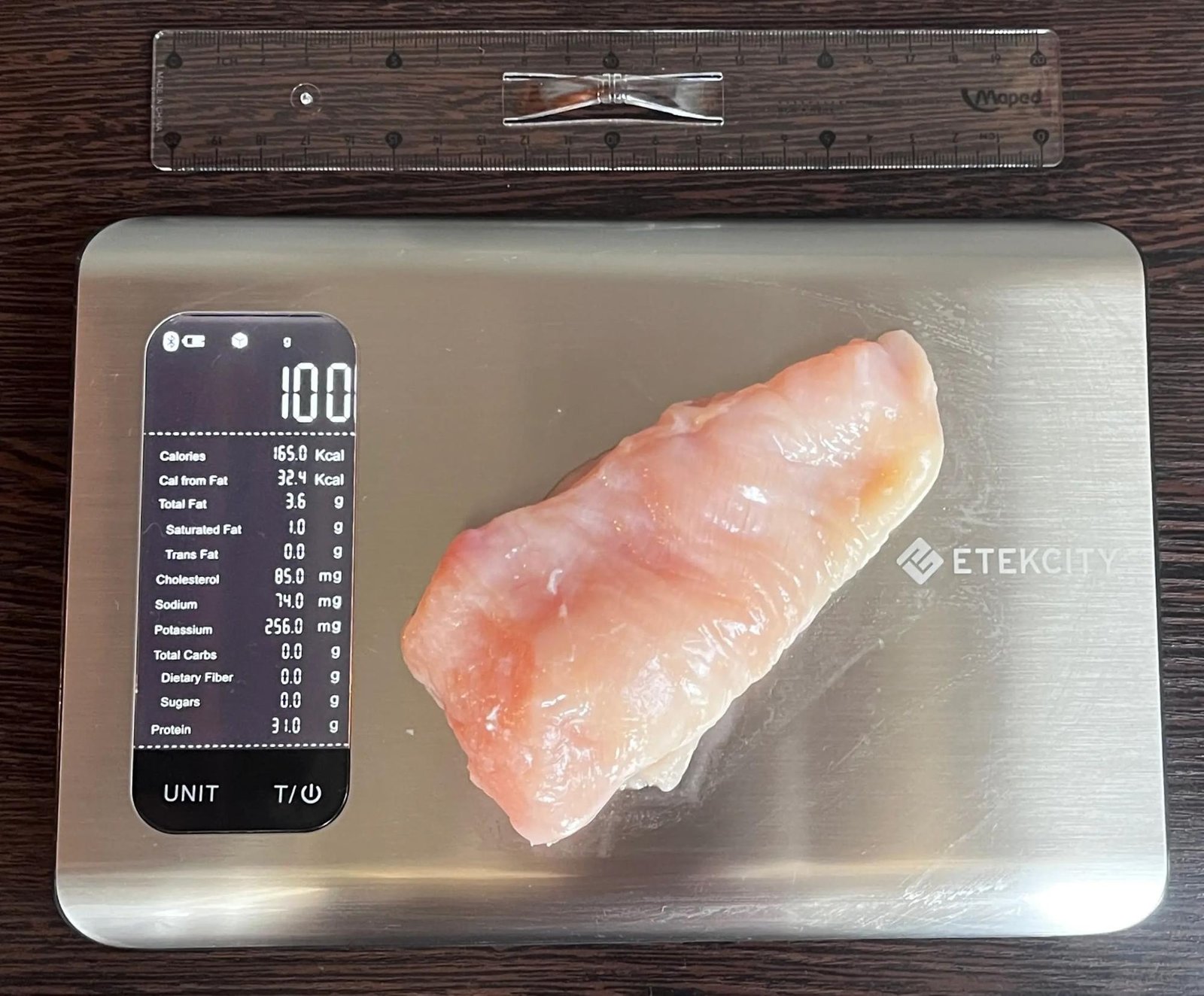 1 lạng ức gà bao nhiêu calo