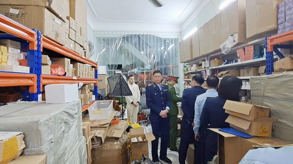 Sản phẩm mỹ phẩm cần đảm bảo chất lượng và nguồn gốc.