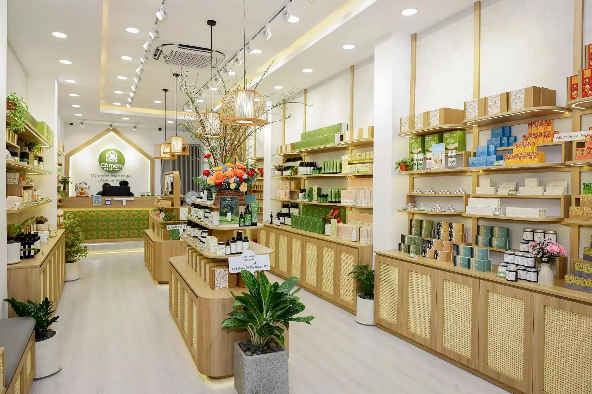 Thị trường bán lẻ mỹ phẩm đang 