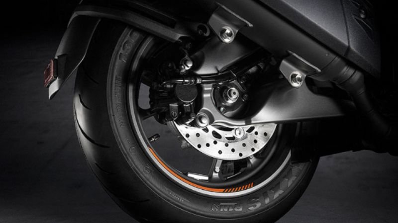 Suc-Hut-Kho-Cuong-Cua-Yamaha-NVX