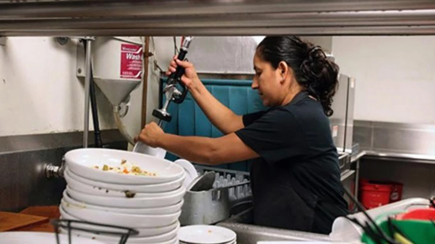 Clean Saigon quan tâm đến chế độ thưởng cho nhân viên