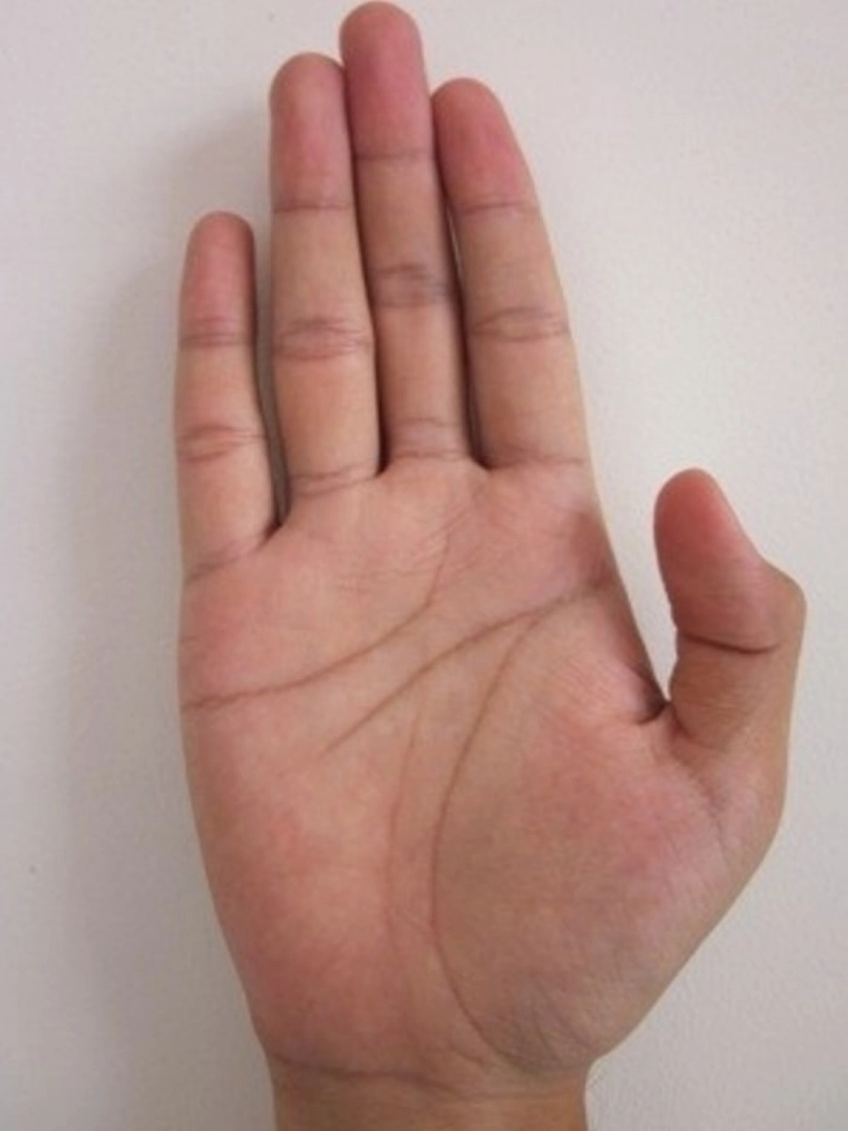 con-gai-xem-chi-tay-ben-nao-huong-dan-xem-tuong-tay-nu-chuan_940