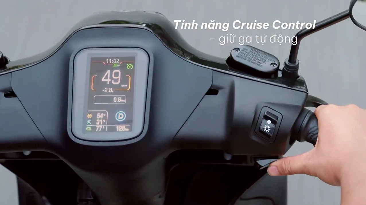 Dat Bike Quantum với tính năng tự động giữ ga (Cruise Control)