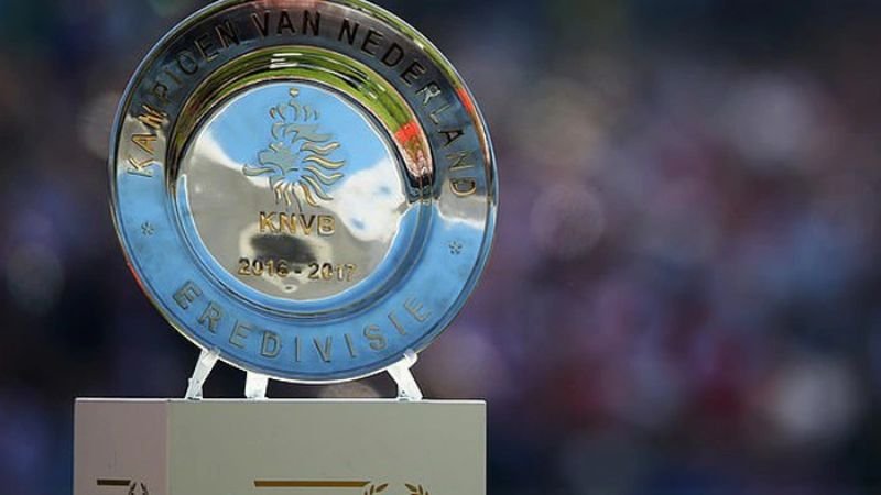 ha-lan-va-khat-vong-vo-dich (1)