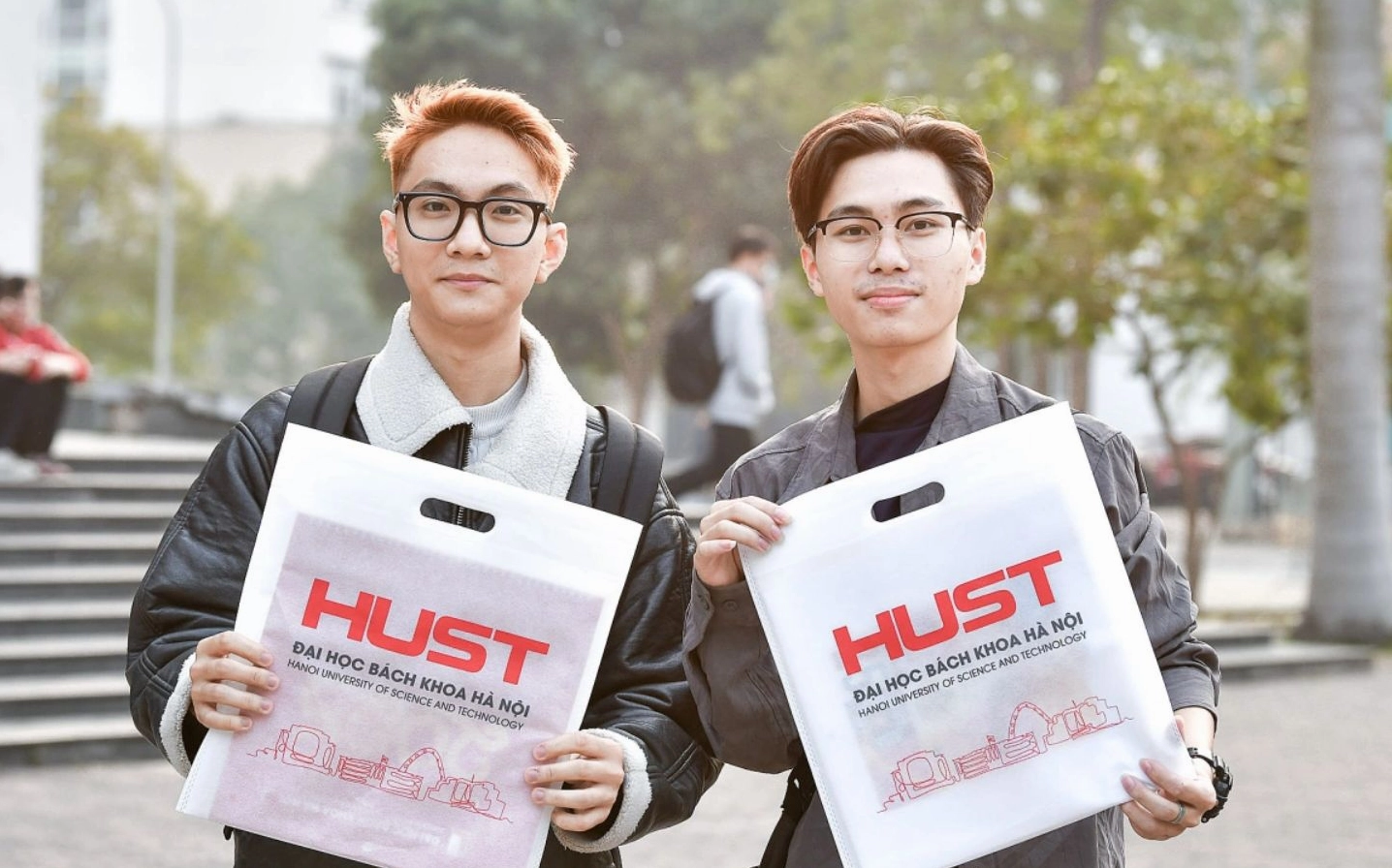 Học phí Đại học Bách khoa Hà Nội so với 2 trường cùng phân khúc