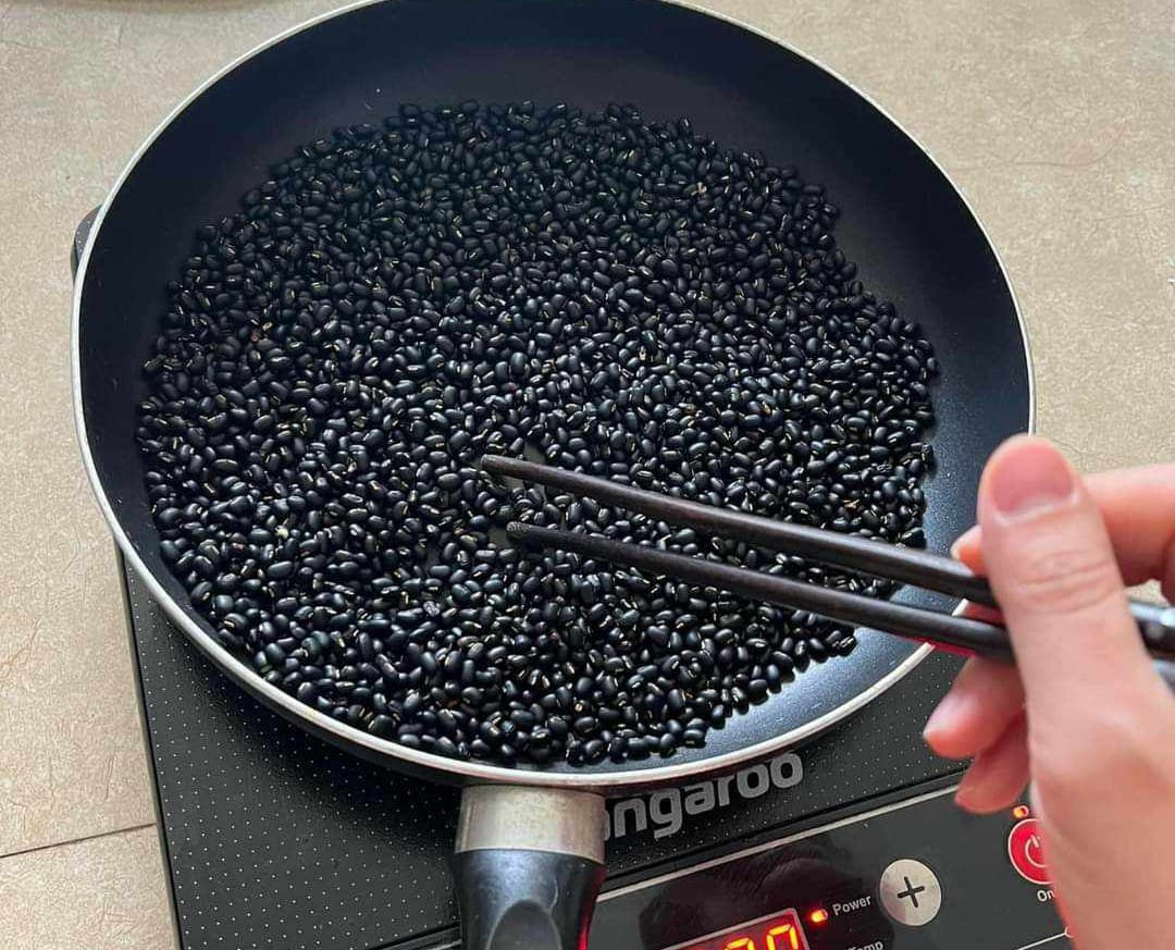 đậu đen rang có tác dụng gì