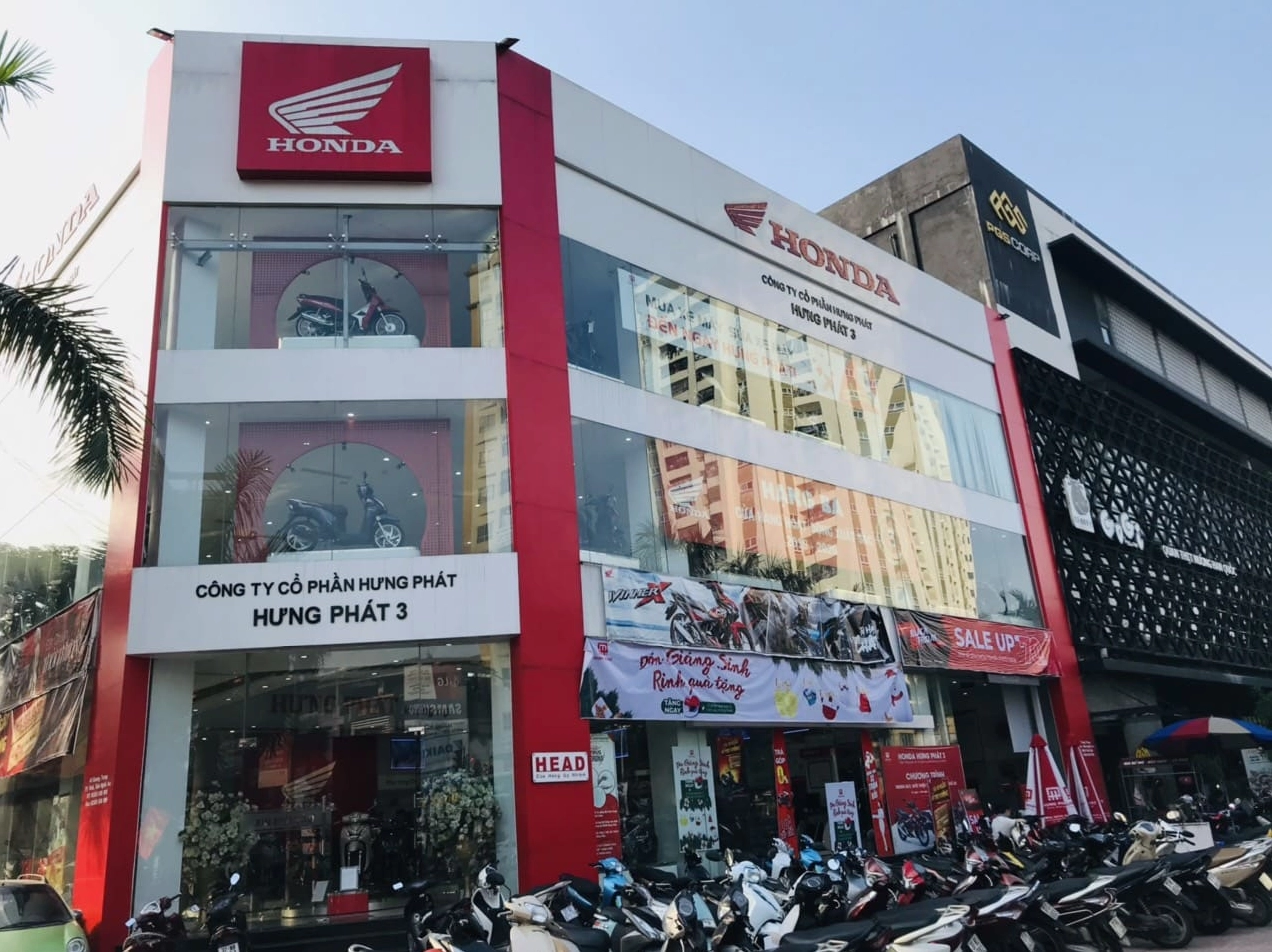 Khu vực trưng bày xe tại Honda Hưng Phát Thanh Hóa