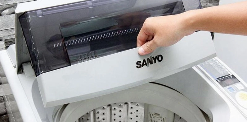 Lỗi E2 máy giặt Sanyo xuất hiện do sự cố trong hệ thống điện hoặc cảm biến
