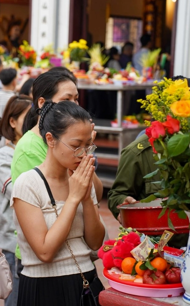 Mâm cúng và văn khấn tạ lễ sau 3 ngày cưới