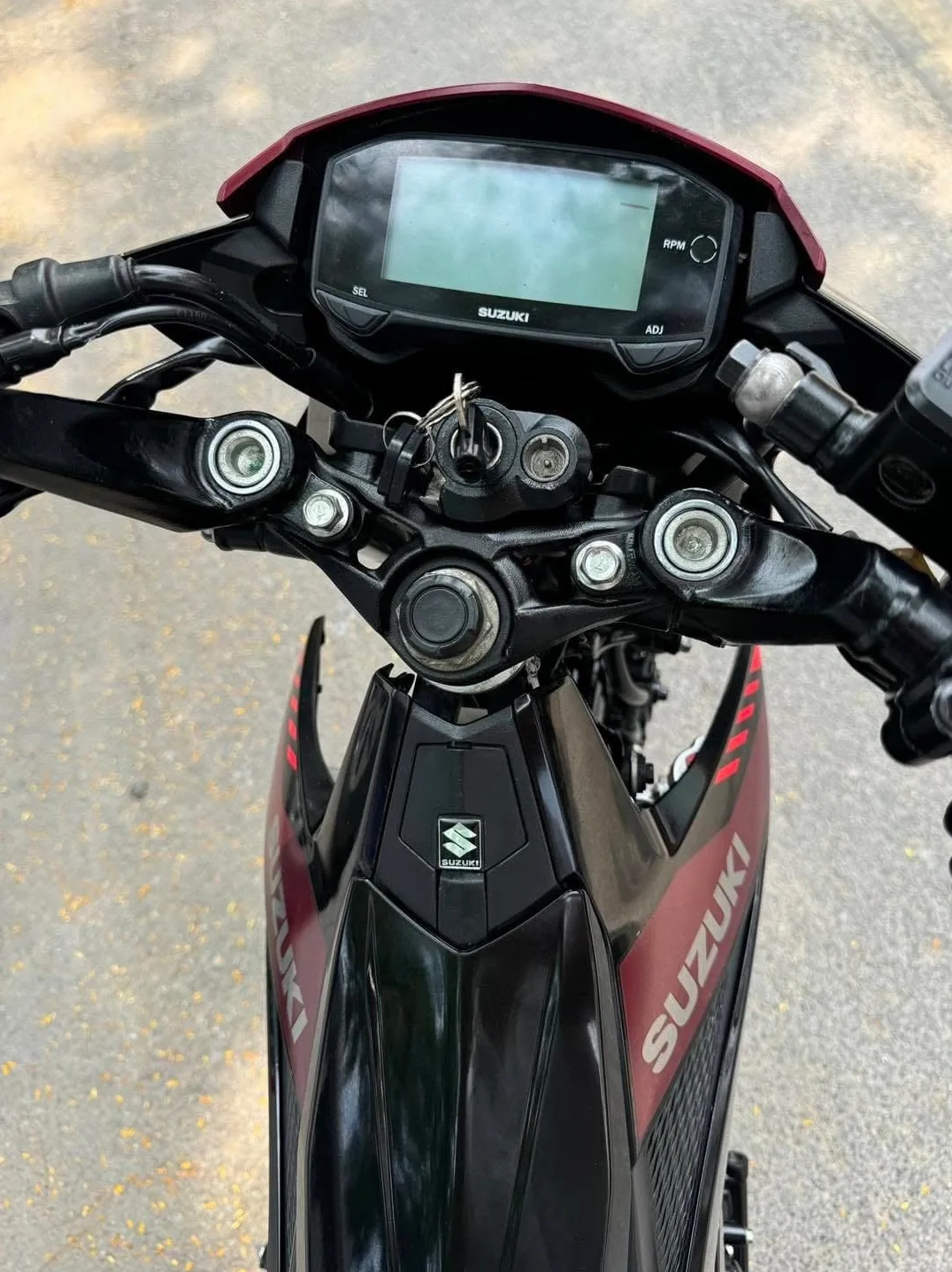 man-hinh-satria-2025