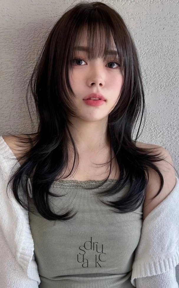 Mặt vuông để tóc nào đẹp? Gợi ý kiểu tóc giúp gương mặt hài hòa