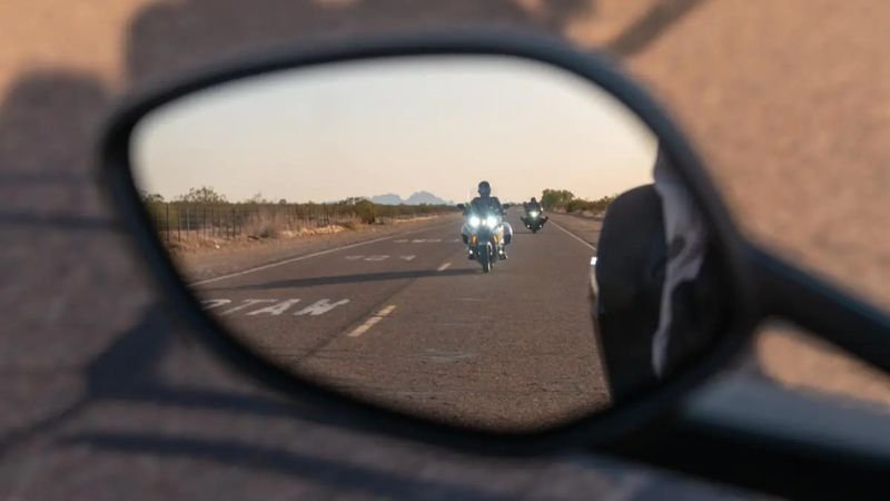 mot-so-truong-hop-dac-biet-ve-guong-chieu-hau