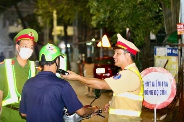 Mức phạt nồng độ cồn đối với xe máy vượt ngưỡng quy định là từ 6 đến 10 triệu đồng