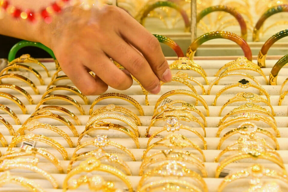 Nếu bạn mua để đầu tư, vàng miếng và vàng nhẫn 9999 là lựa chọn tốt
