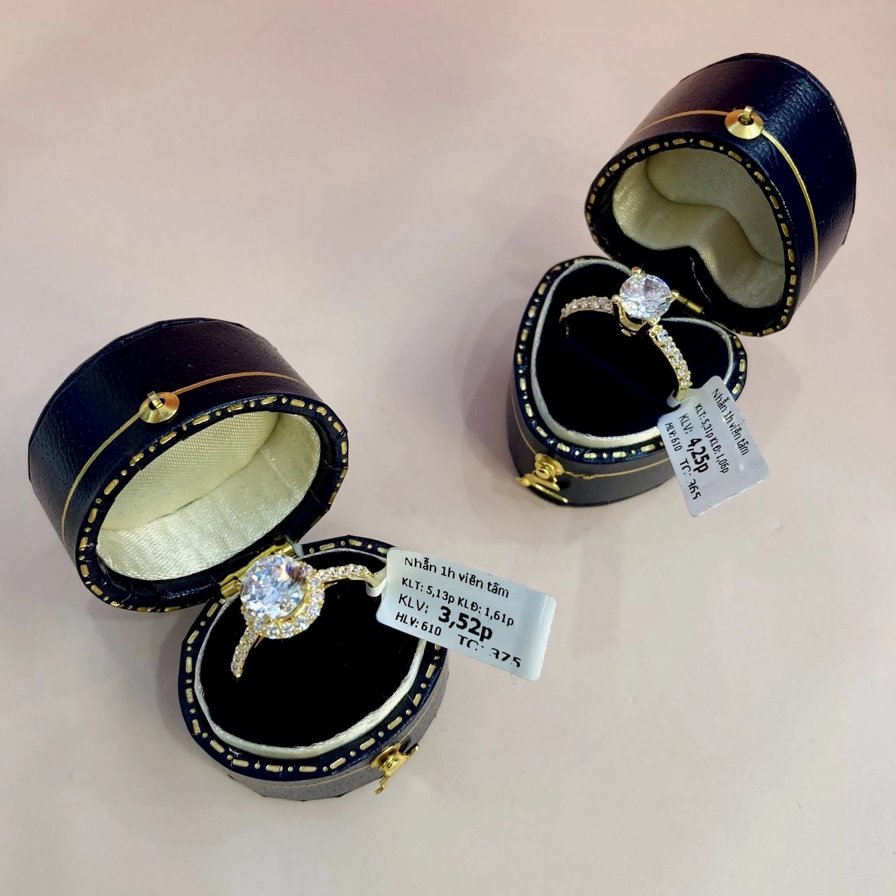 Nhẫn vàng hột cao tinh tế