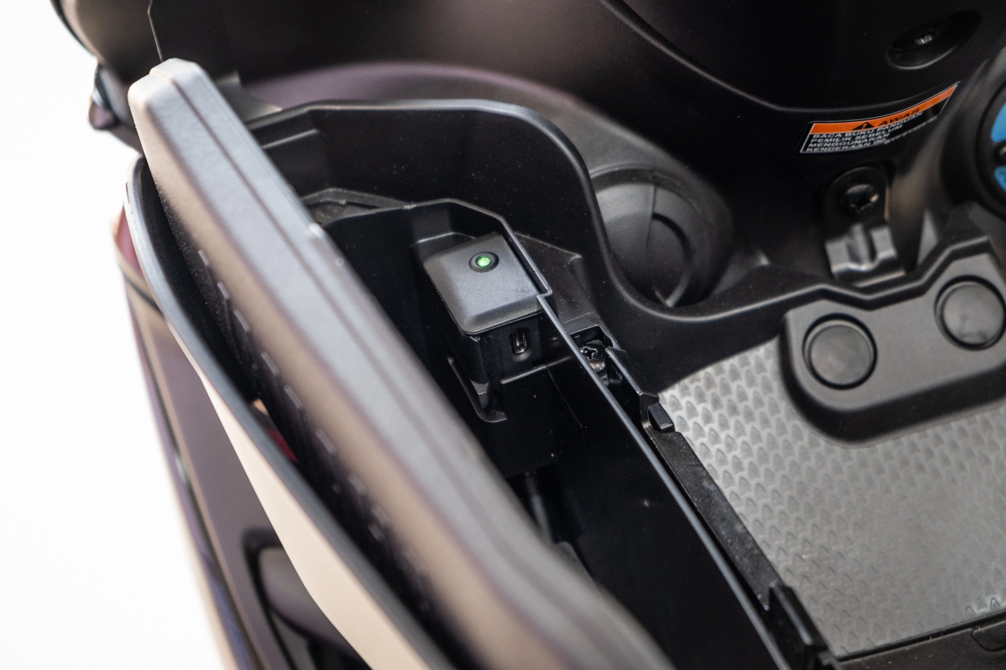 Yamaha 135LC 2025 về Việt Nam: Giá hơn 100 triệu đồng, gần giống Exciter nhưng nhập khẩu, không có ABS- Ảnh 4.