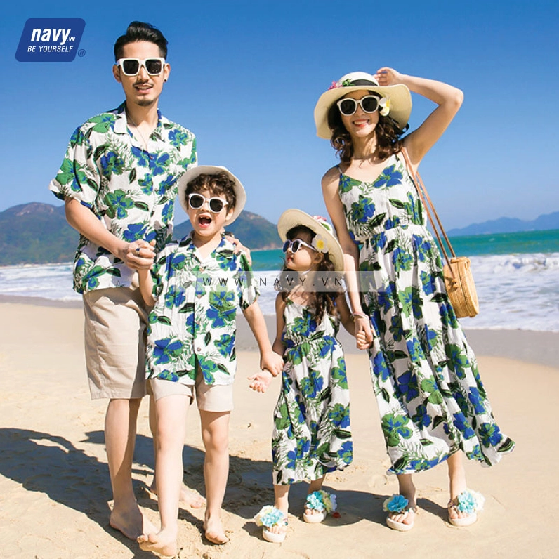 Áo sơ mi linen nam màu xanh nhạt phối quần short