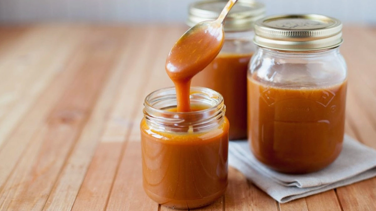 Bánh flan với lớp sốt caramel óng ánh