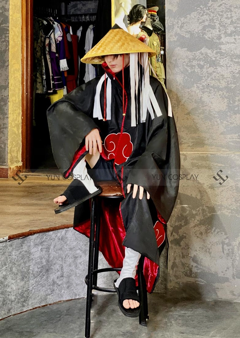 Cận cảnh chi tiết áo khoác Akatsuki