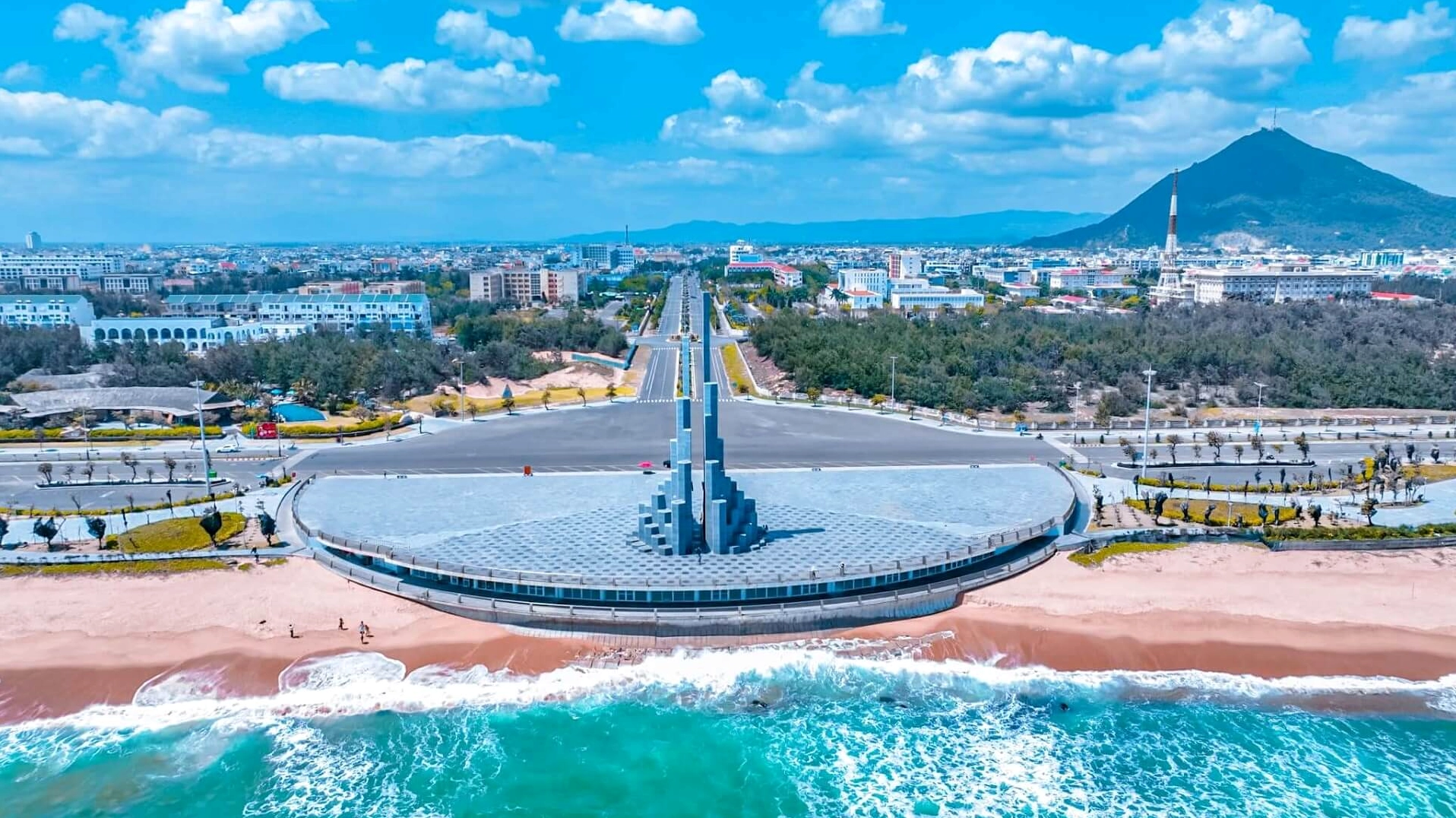 Cảnh biển Phú Yên tuyệt đẹp