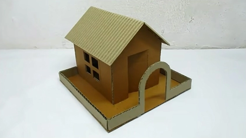 Chuẩn bị vật liệu làm nhà bằng bìa carton