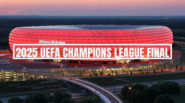 Cổ động viên trên sân Allianz Arena