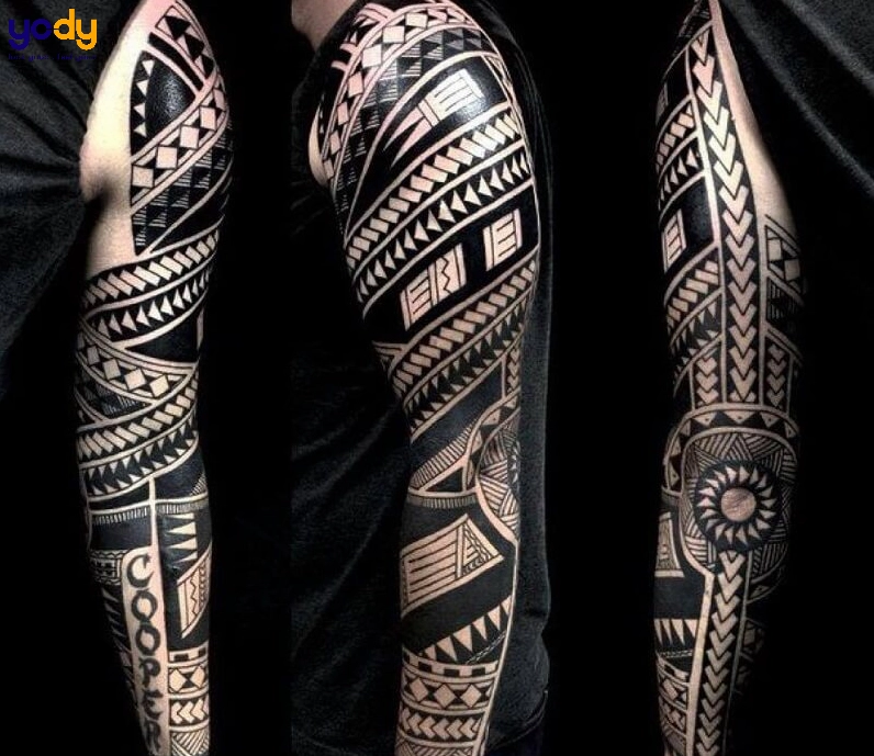 Hình xăm âu phong cách kết hợp Geometric và Blackwork