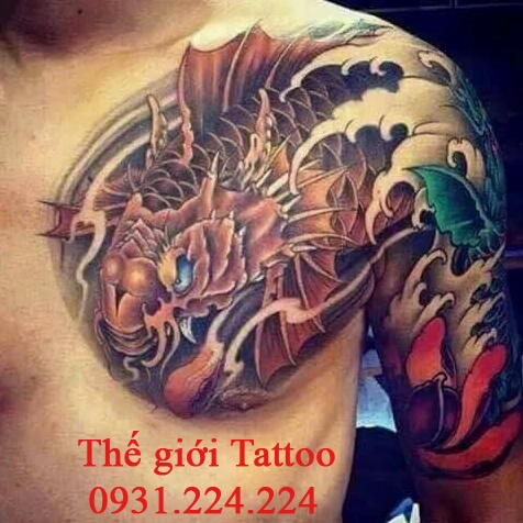Hình xăm cá chép hóa rồng trên bắp tay