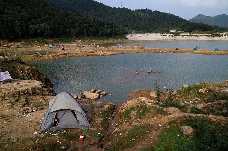 kham-pha-ho-ham-lon-iem-en-hut-hon-cho-nguoi-yeu-thien-nhien_756