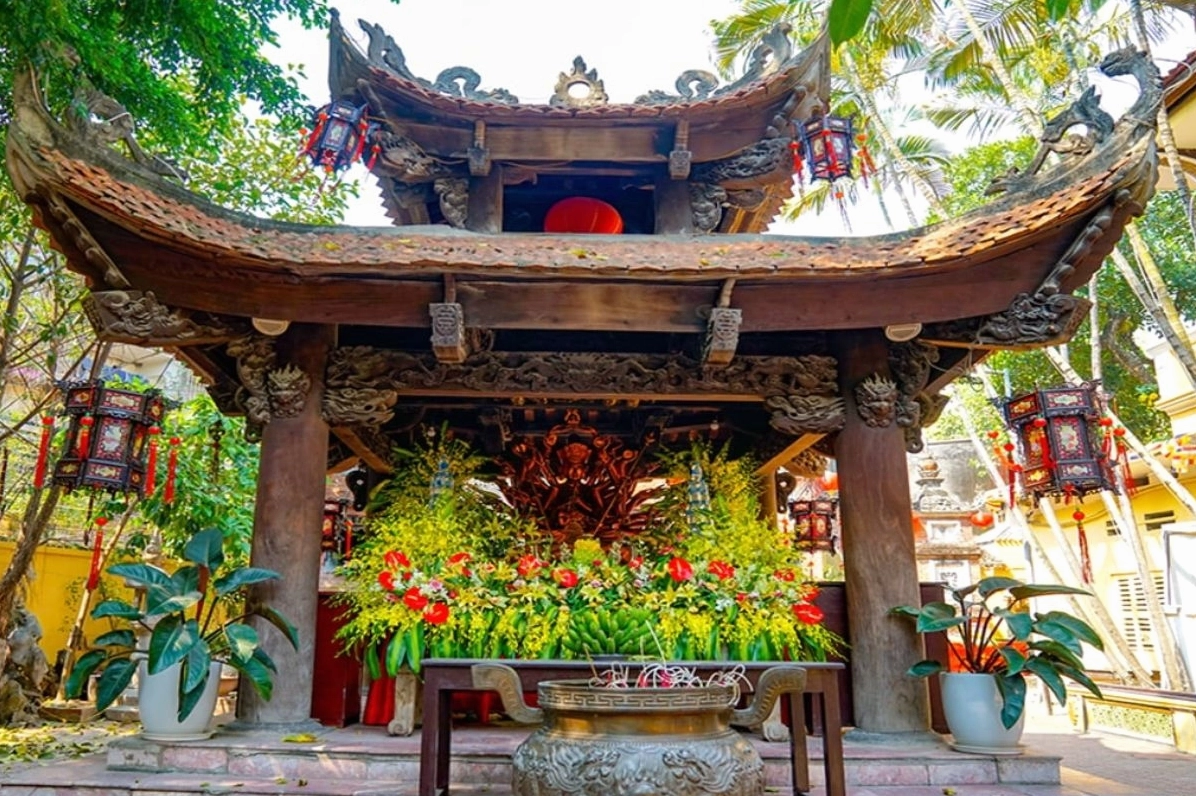 Không gian trang nghiêm bên trong chùa Phúc Khánh