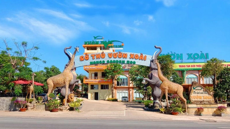 Không gian xanh mát tại Công viên Yên Thế