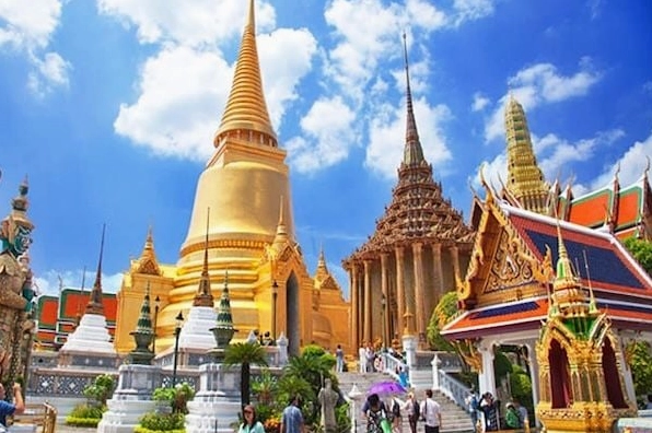 Khu phố Tàu Yaowarat lung linh về đêm