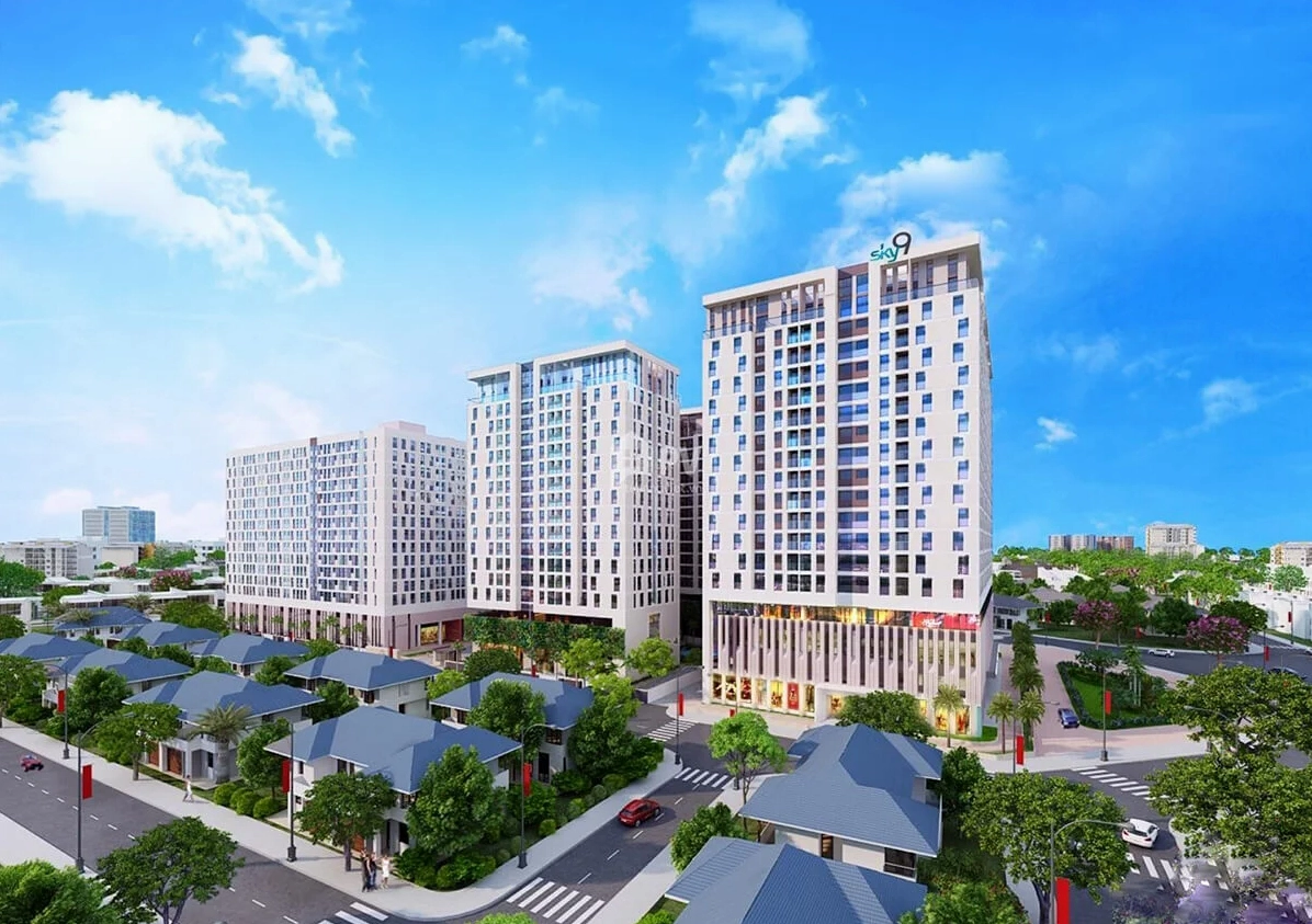 Khu vực tiện ích tại Sky 9 với hồ bơi và cây xanh