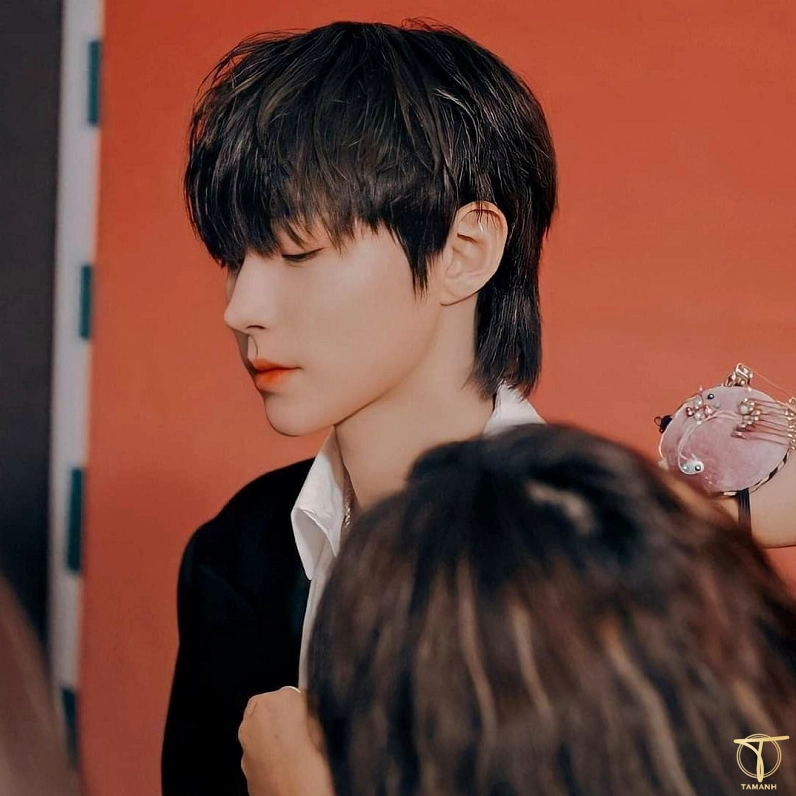 Kiểu tóc mullet nam dài layer sành điệu