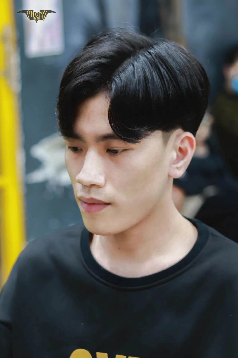 Kiểu tóc two block 5/5 với phần mái dài và hai bên ngắn
