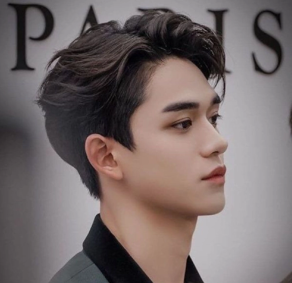 Kiểu tóc vuốt chia ngôi 2 bên side part cho nam