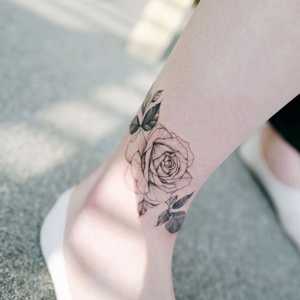 Mẫu hình xăm cổ chân cho nữ