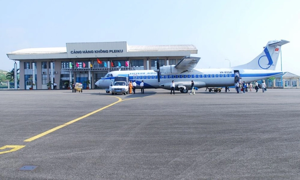 Máy bay đậu tại Sân bay Gia Lai