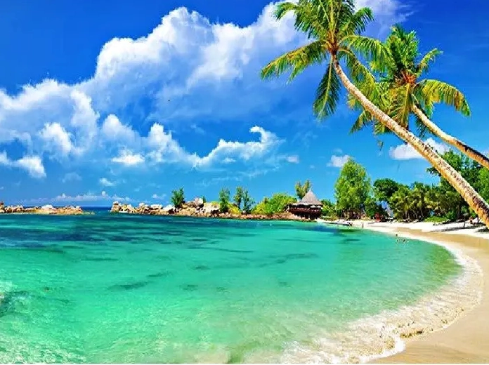 Ngọn Hải Đăng Kê Gà nhìn từ xa