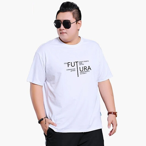 Người mẫu bigsize nam tự tin diện trang phục thời trang