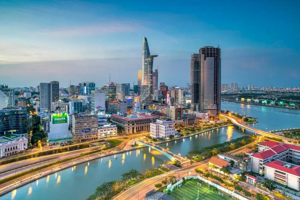 Phố đi bộ Nguyễn Huệ về đêm