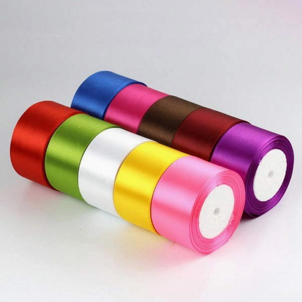 Ruy băng lụa màu hồng pastel mềm mại